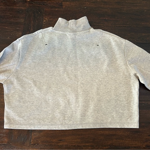 Nike Sportswear Tech Fleece Women's Oversized Turtleneck Sweatshirt - Light Gray - Picture 10 of 15